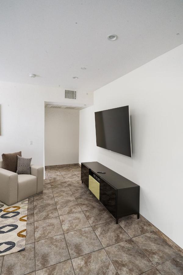 New Luxury Hollywood Sign View- Condo Los Angeles Bagian luar foto