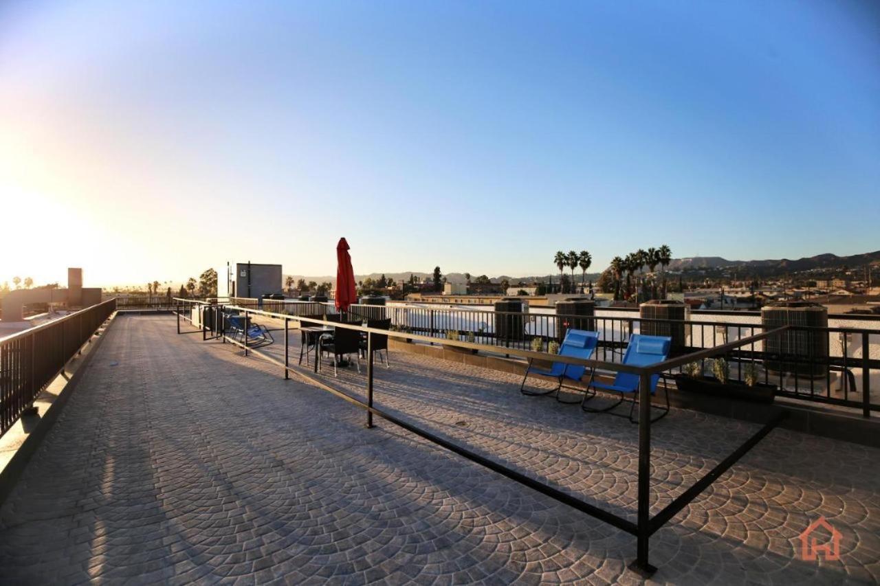 New Luxury Hollywood Sign View- Condo Los Angeles Bagian luar foto